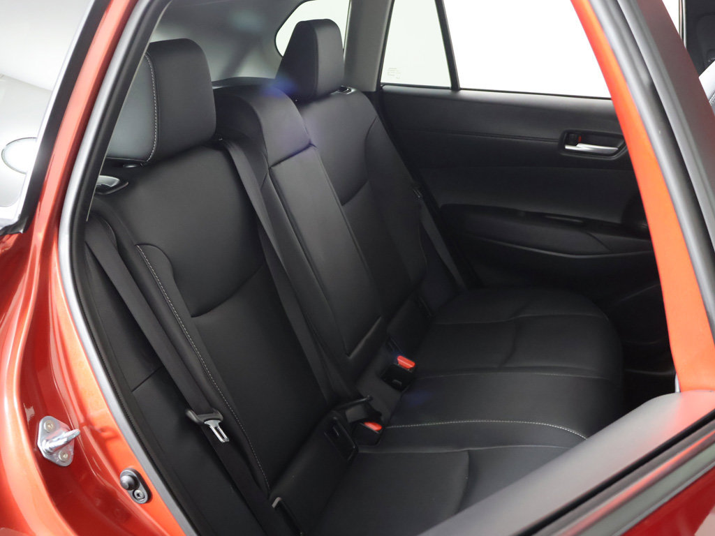 Used 2025 Toyota Corolla Cross XLE FWD image 28