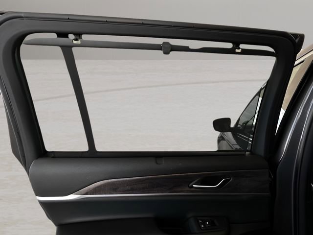 Used 2024 Jeep Grand Cherokee L Limited w/ Luxury Tech Group II image 39