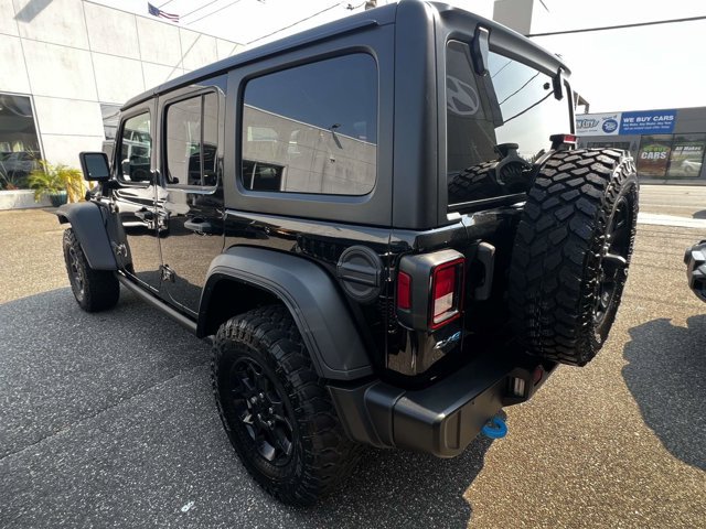 Used 2023 Jeep Wrangler Unlimited w/ Cold Weather Group AWD/4WD image 4