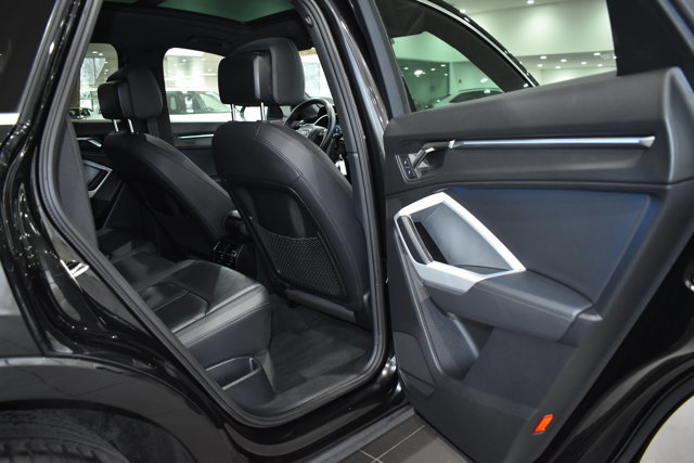 Used 2022 Audi Q3 2.0T Premium Plus w/ Premium Plus Package image 25