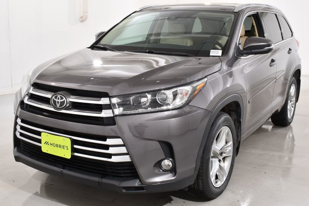 Used 2017 Toyota Highlander Limited FWD image 2