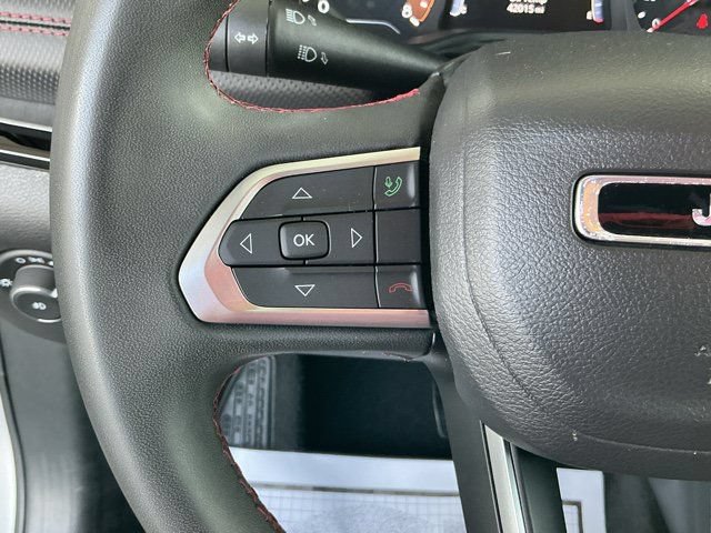 Used 2024 Jeep Compass Trailhawk AWD/4WD image 29