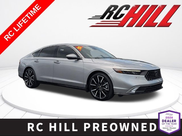 Used 2023 Honda Accord Touring image 1