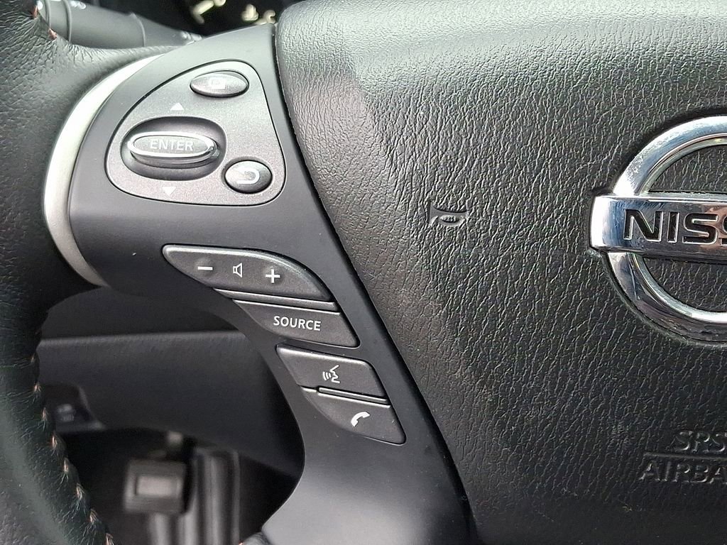 Used 2020 Nissan Pathfinder SL AWD/4WD image 22