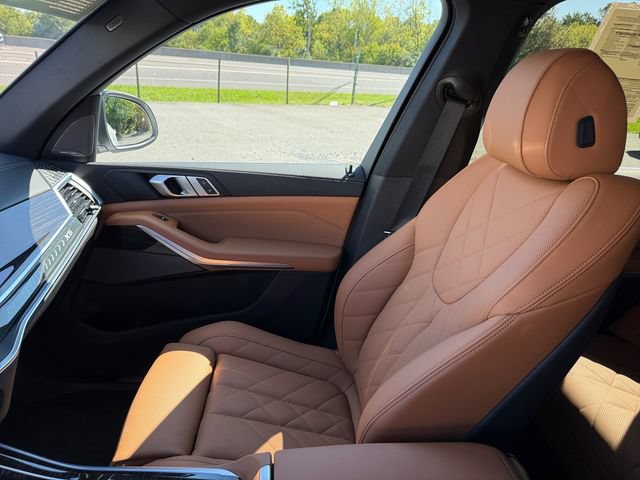 Certified 2024 BMW X5 xDrive40i w/ Premium Package AWD/4WD image 28
