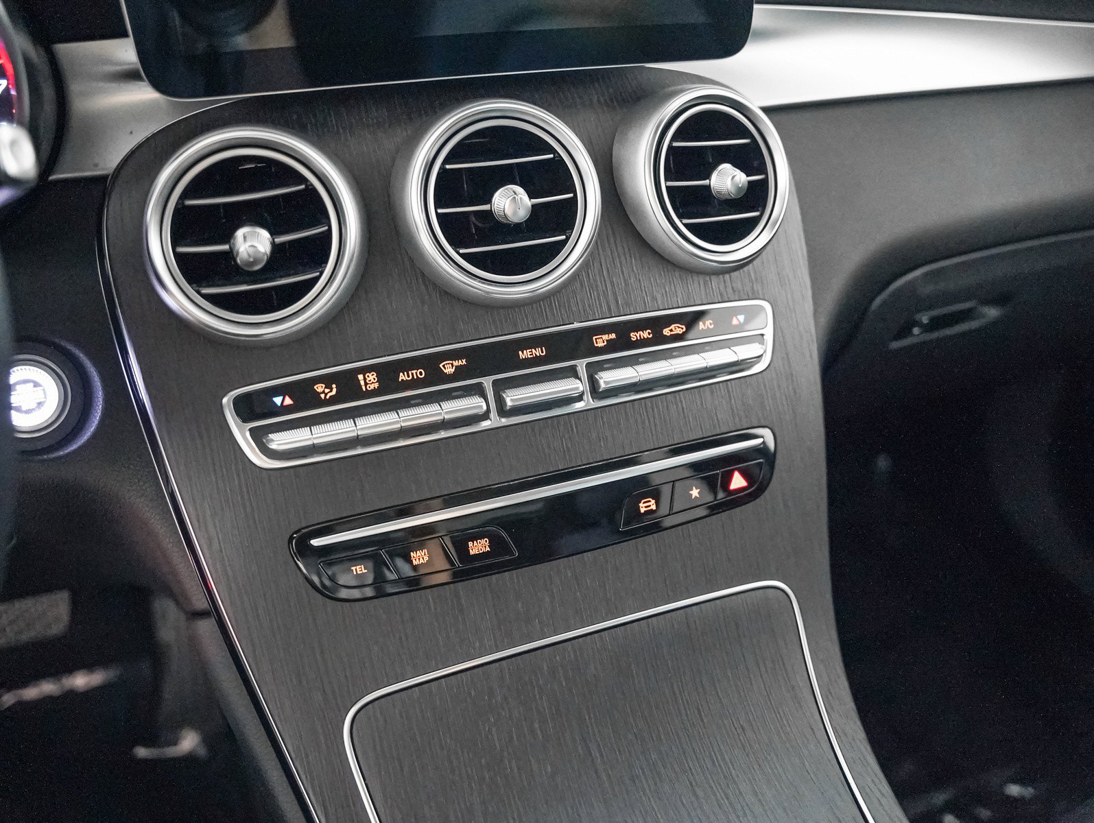 Certified 2022 Mercedes-Benz GLC 300 image 23