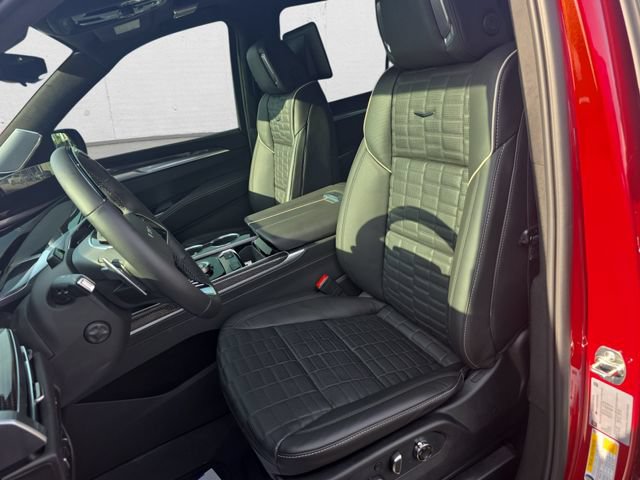 Used 2026 Cadillac Escalade V AWD/4WD image 17