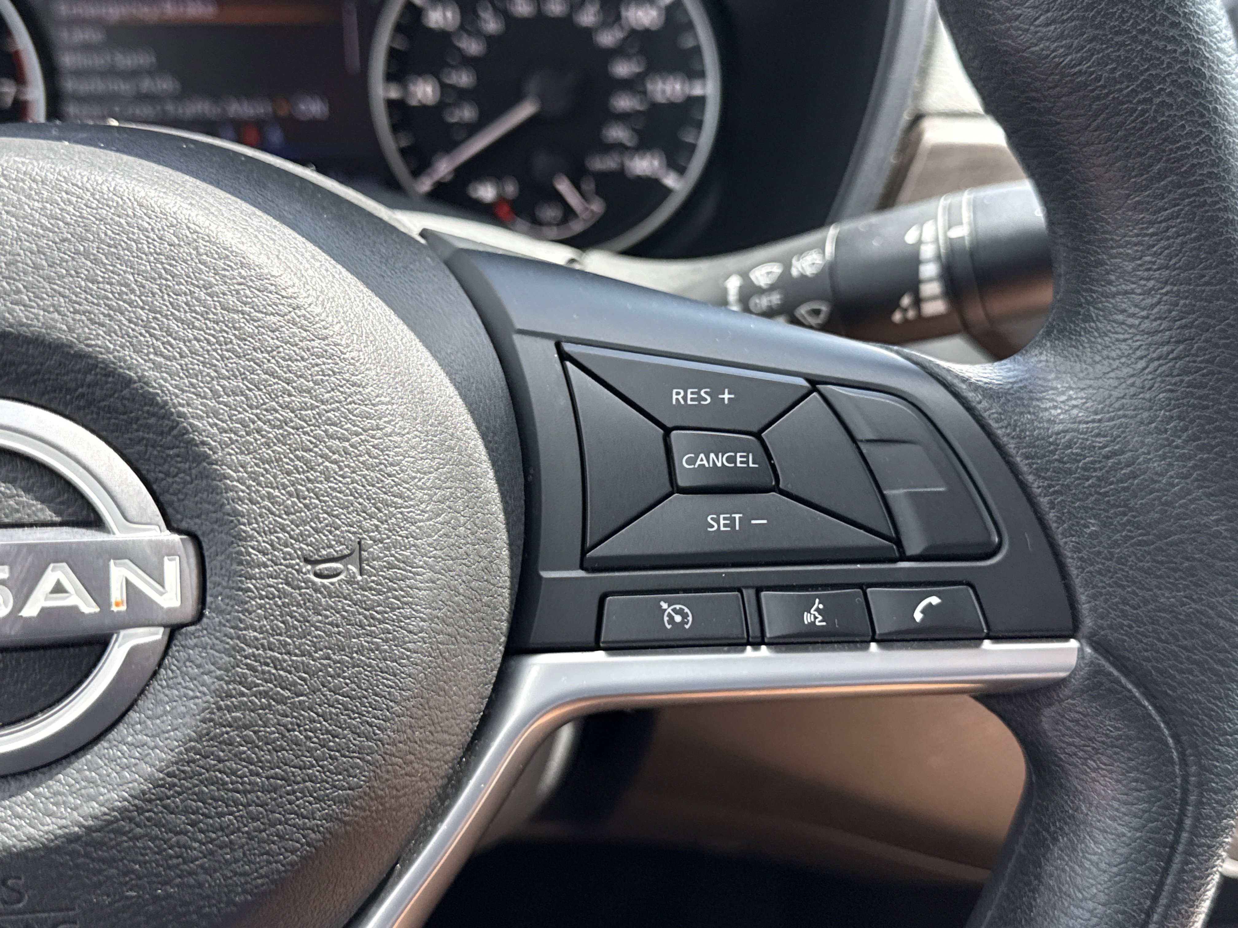 Used 2025 Nissan Altima 2.5 SV image 15