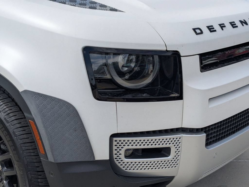 Used 2023 Land Rover Defender 110 SE AWD/4WD image 11