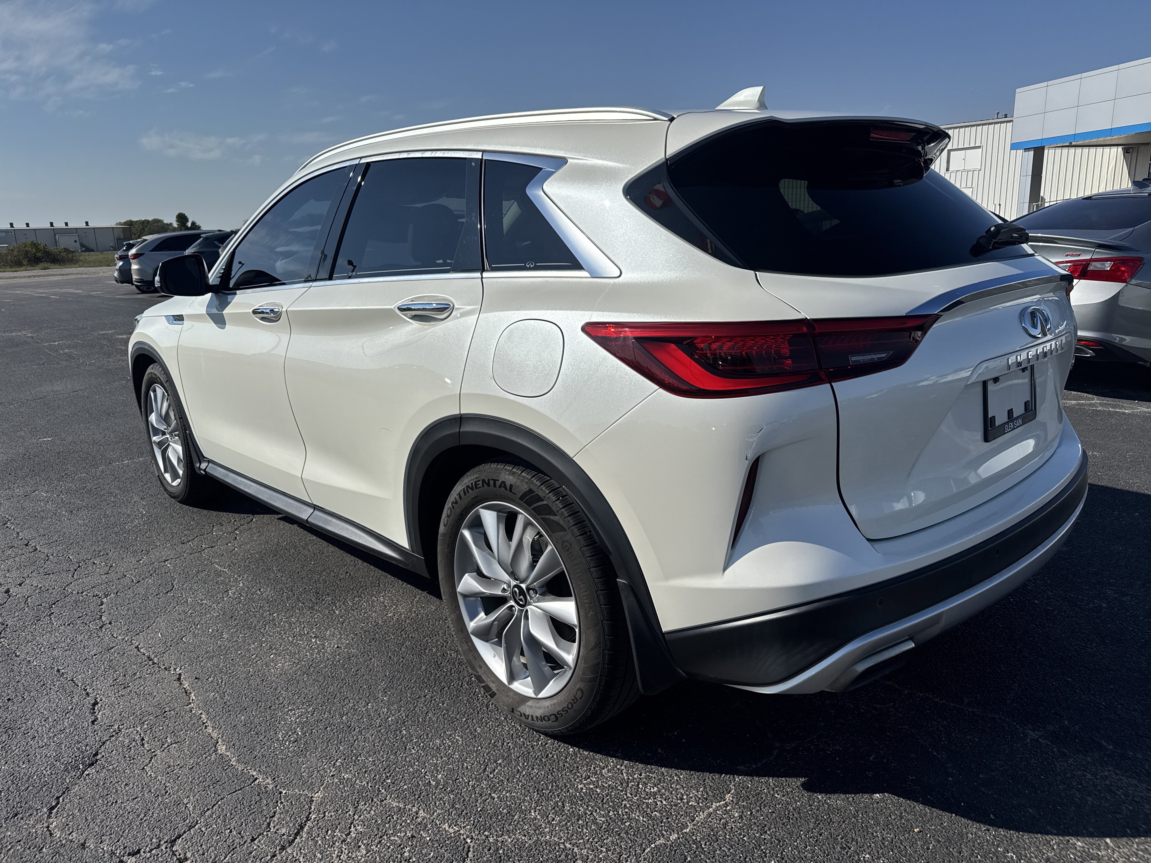 Used 2021 INFINITI QX50 Luxe image 3