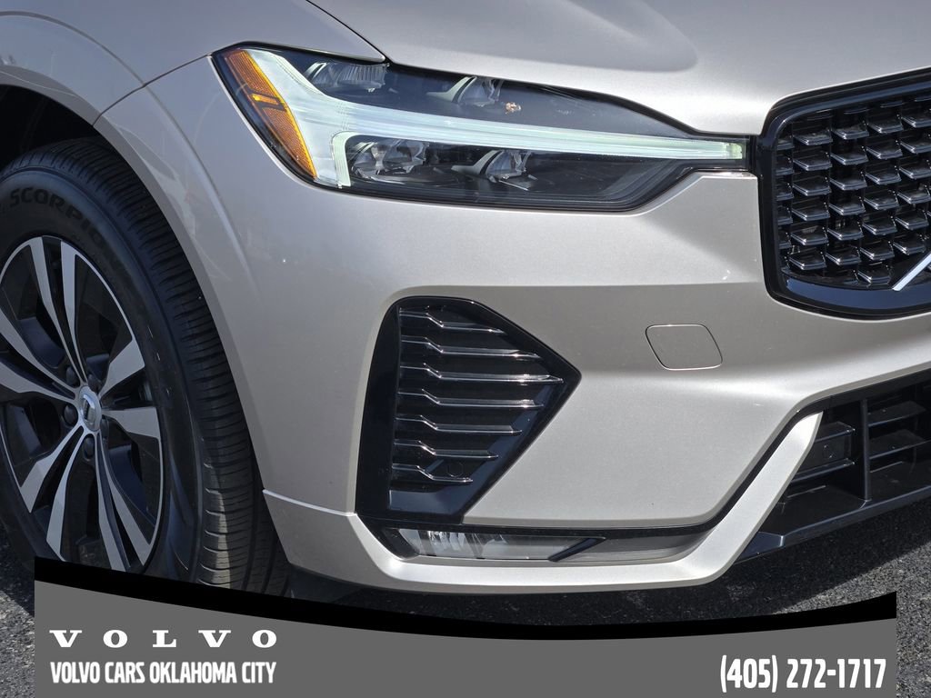 Certified 2025 Volvo XC60 B5 Core image 7