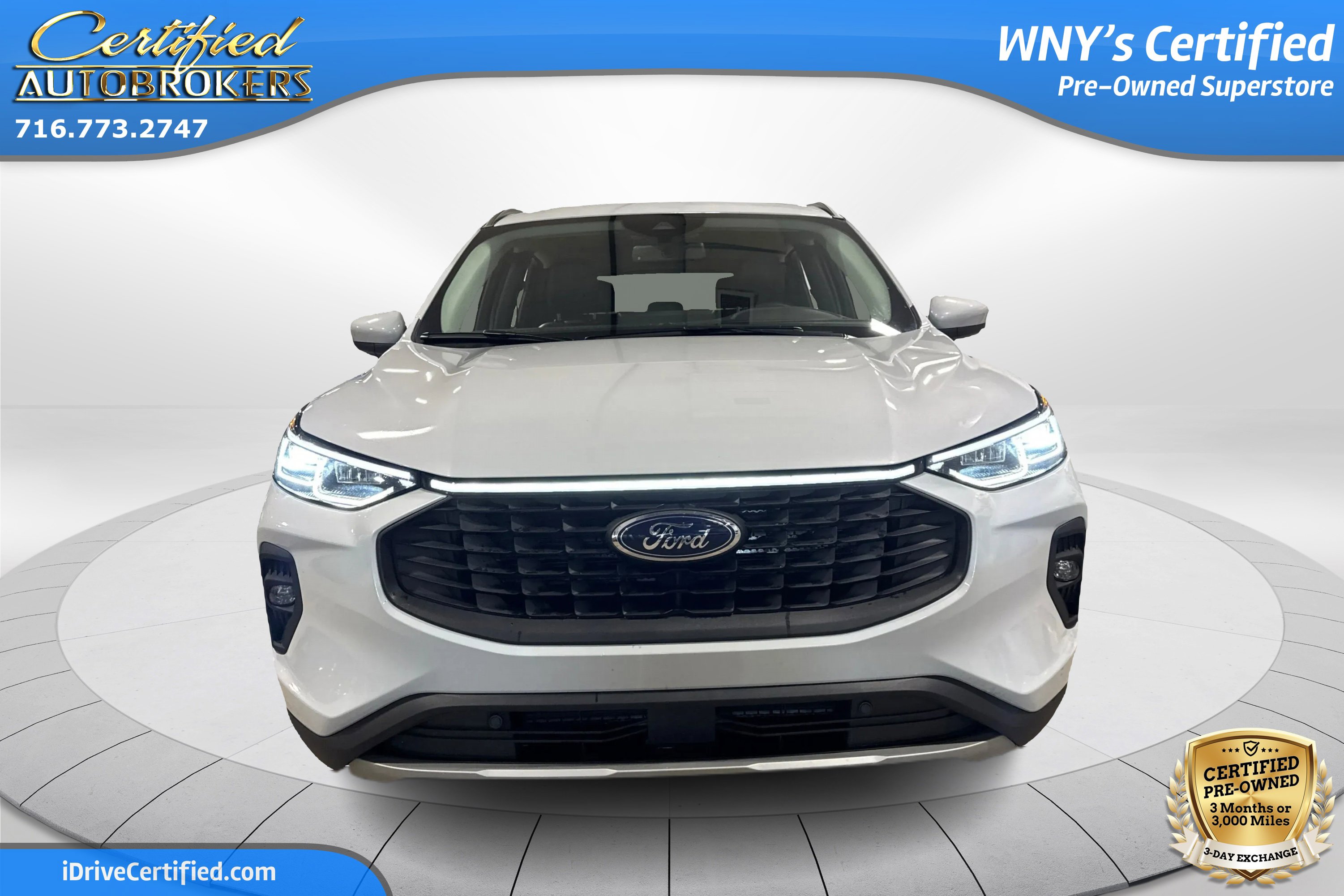 Used 2025 Ford Escape Platinum AWD/4WD image 2