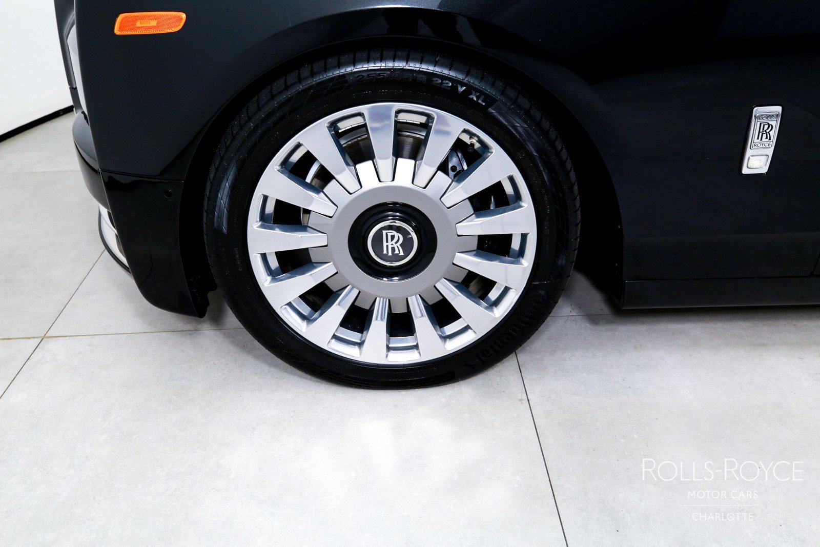 Used 2020 Rolls-Royce Phantom Sedan RWD image 43