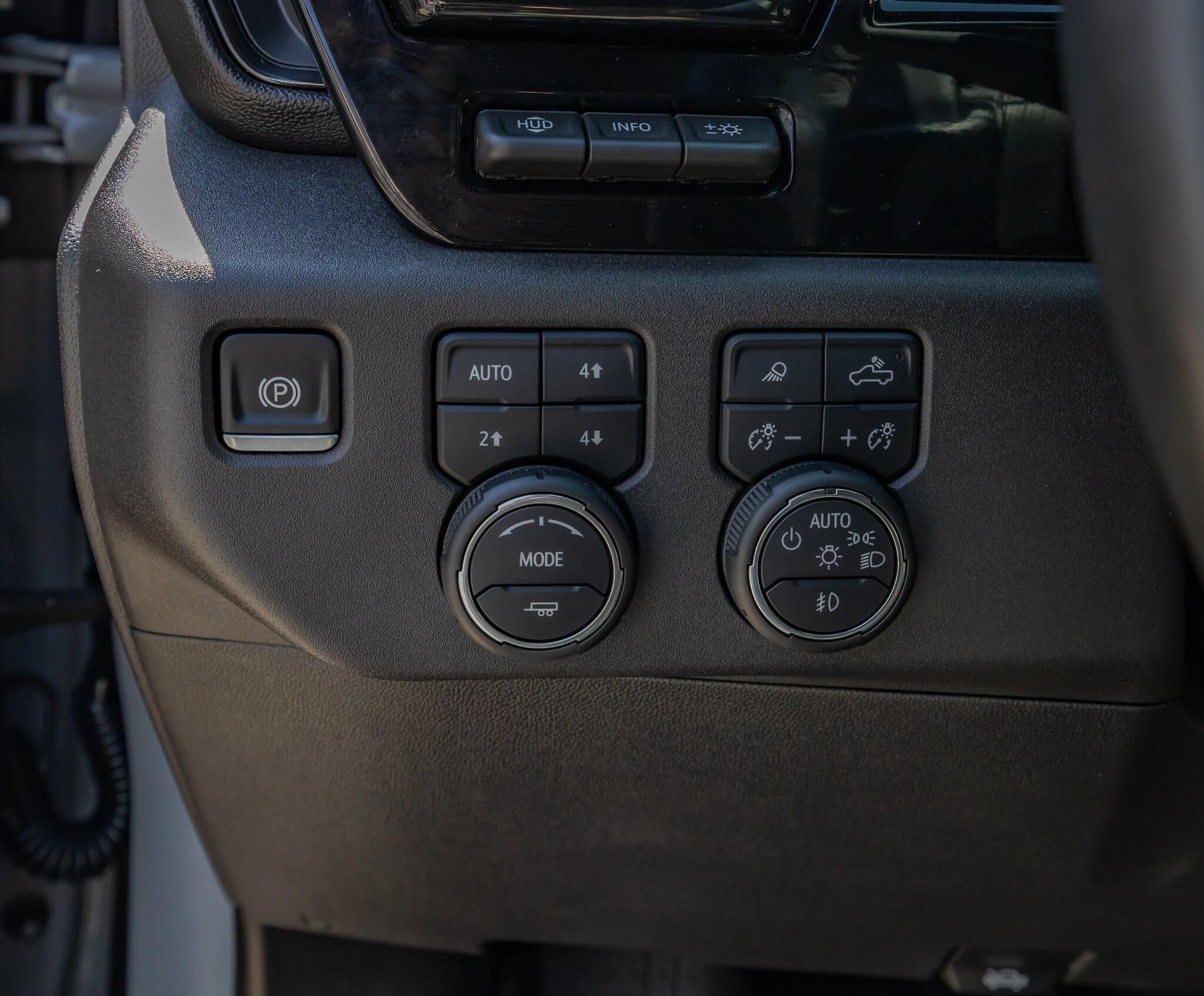 Used 2025 Chevrolet Silverado 1500 ZR2 w/ Technology Package AWD/4WD image 22