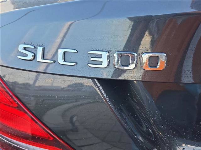 Used 2020 Mercedes-Benz SLC 300 w/ Premium Package image 23