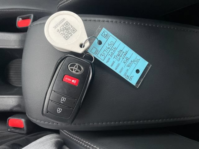 Used 2026 Toyota Corolla Cross XLE AWD/4WD image 17