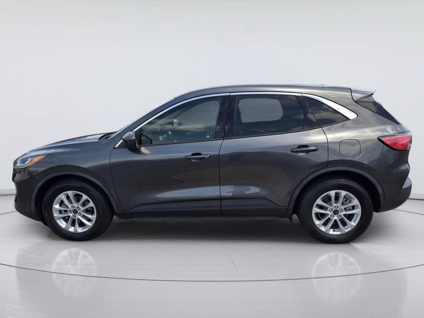 Used 2020 Ford Escape SE FWD image 5