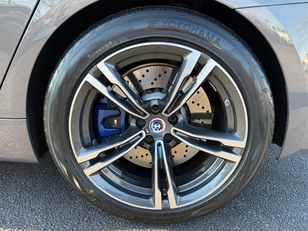 Certified 2023 BMW M5 Base w/ Executive Package image 16