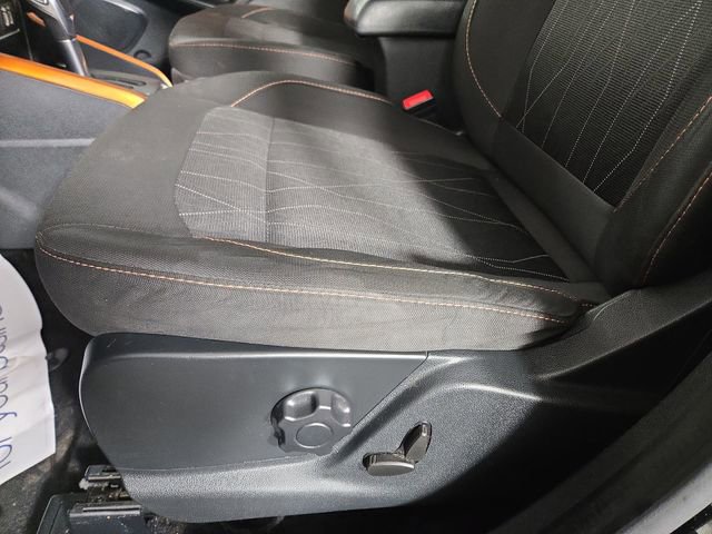 Used 2021 Ford EcoSport SE w/ SE Convenience Package image 29