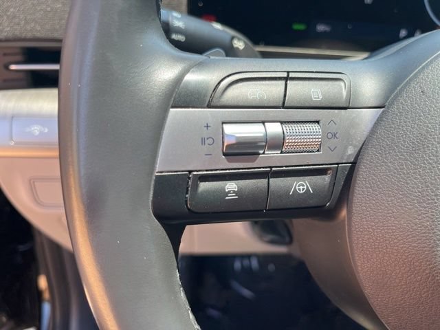 Used 2024 Hyundai Kona SEL FWD image 25