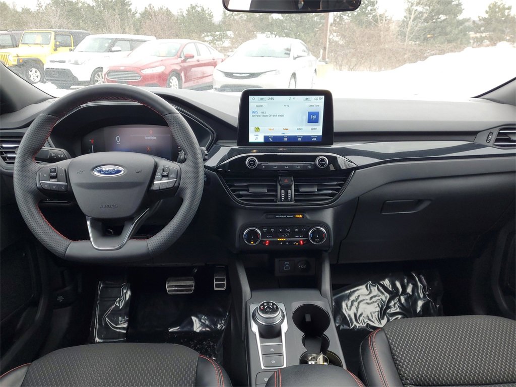 Used 2023 Ford Escape ST-Line image 15