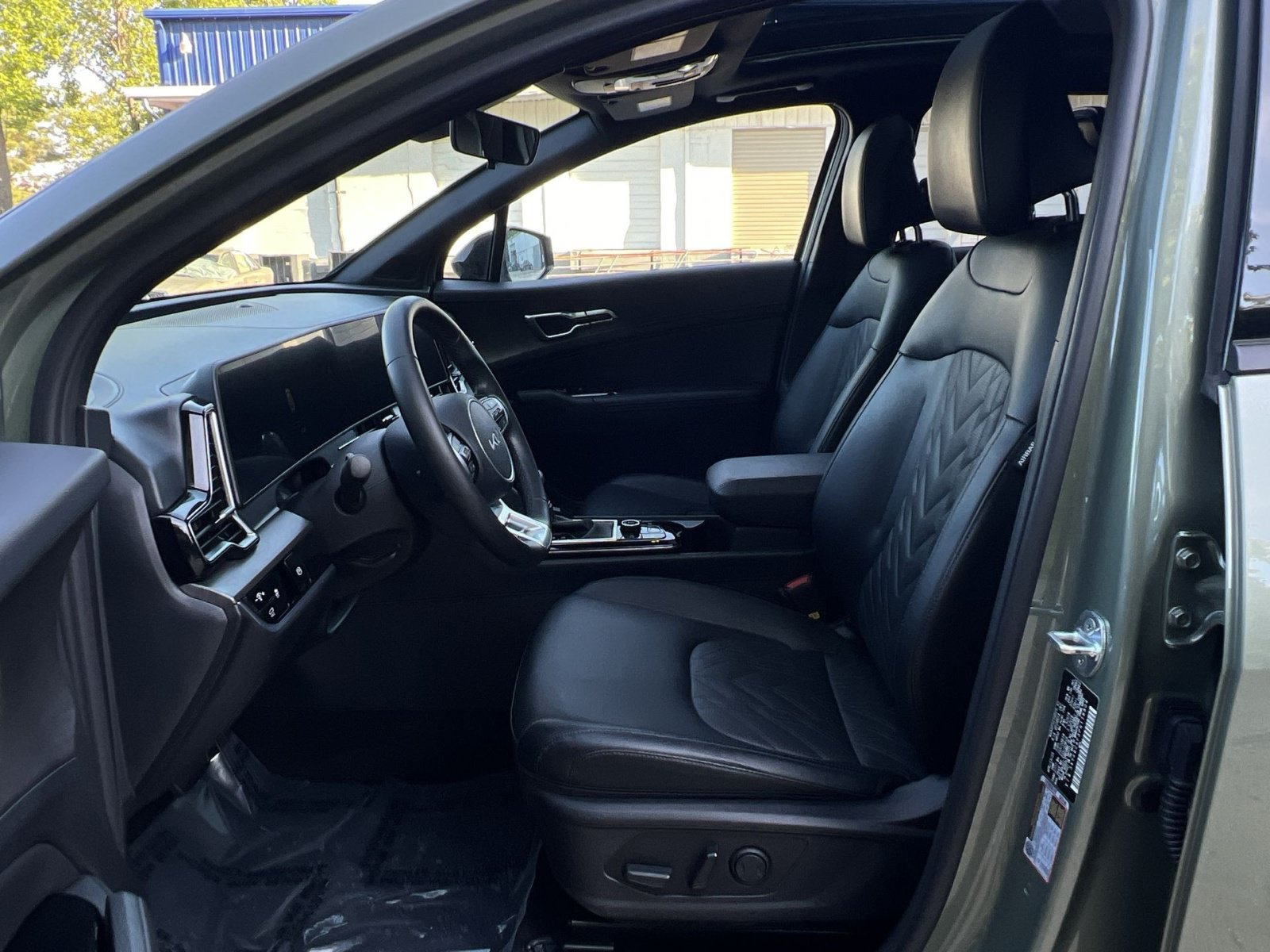 Used 2023 Kia Sportage X-Line w/ X-Line Premium Package AWD/4WD image 18