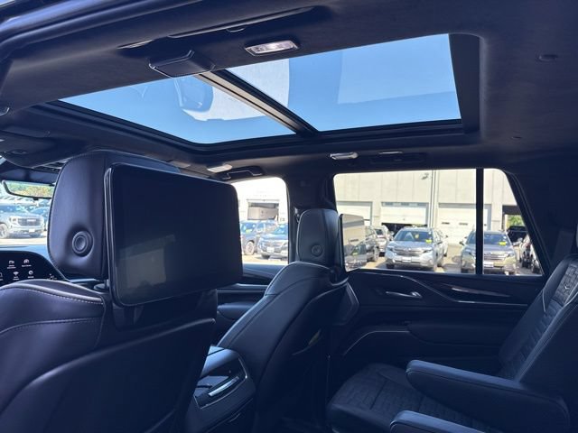 Used 2024 Cadillac Escalade V w/ LPO, Floor Liner Package AWD/4WD image 18