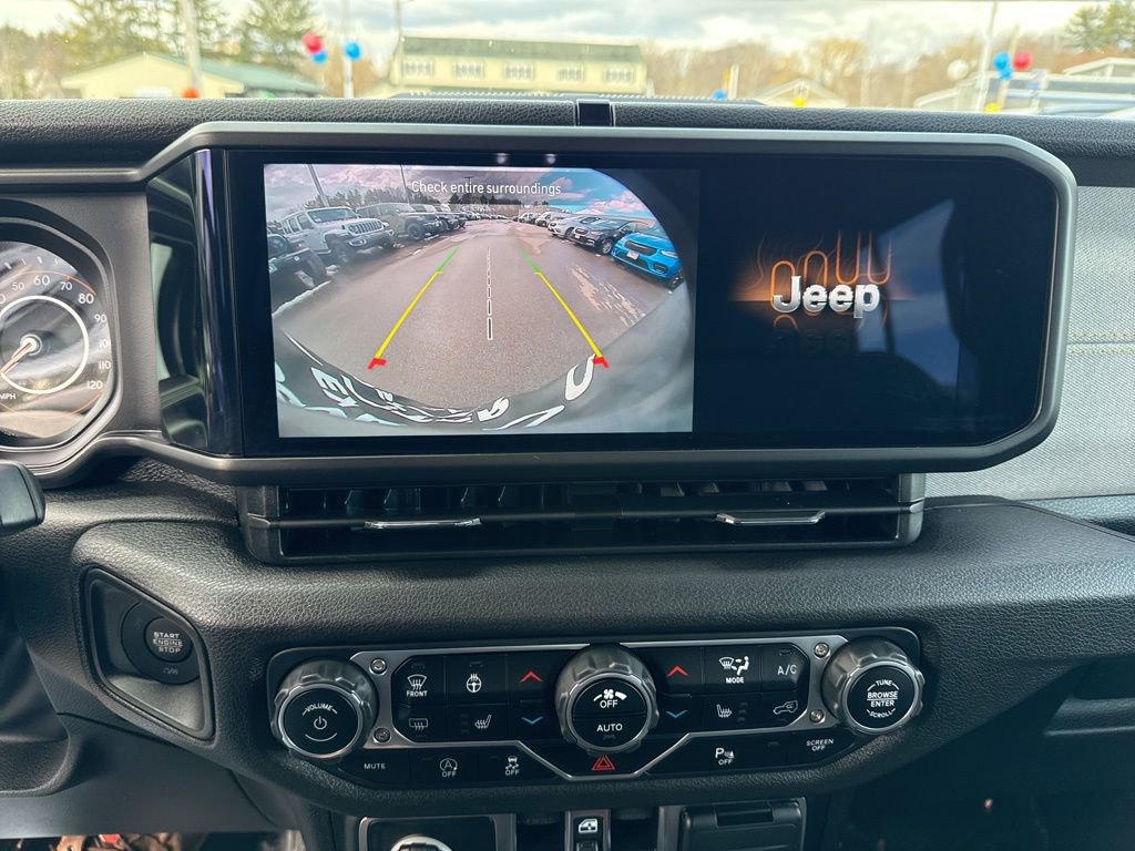 Certified 2025 Jeep Wrangler Willys image 13