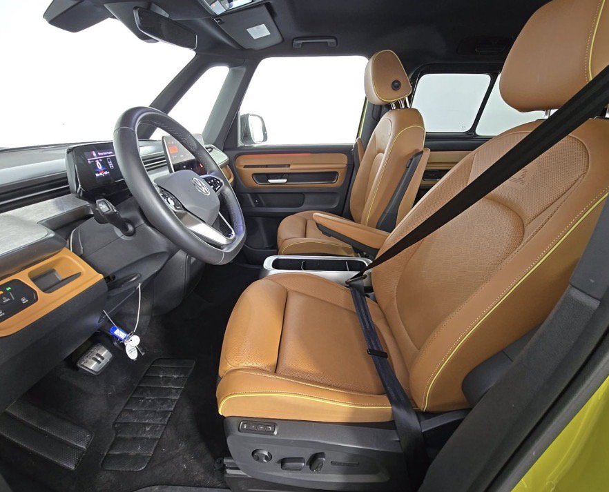 Used 2025 Volkswagen ID. Buzz Pro S Plus RWD image 7