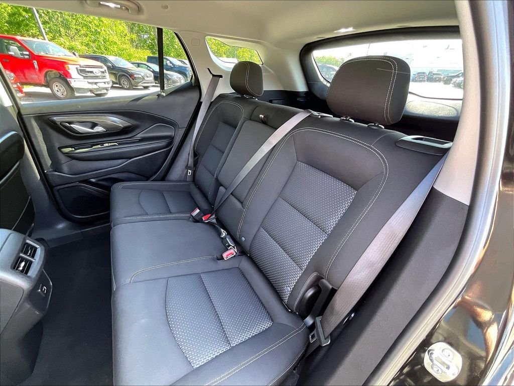 Used 2024 GMC Terrain SLE AWD/4WD image 14