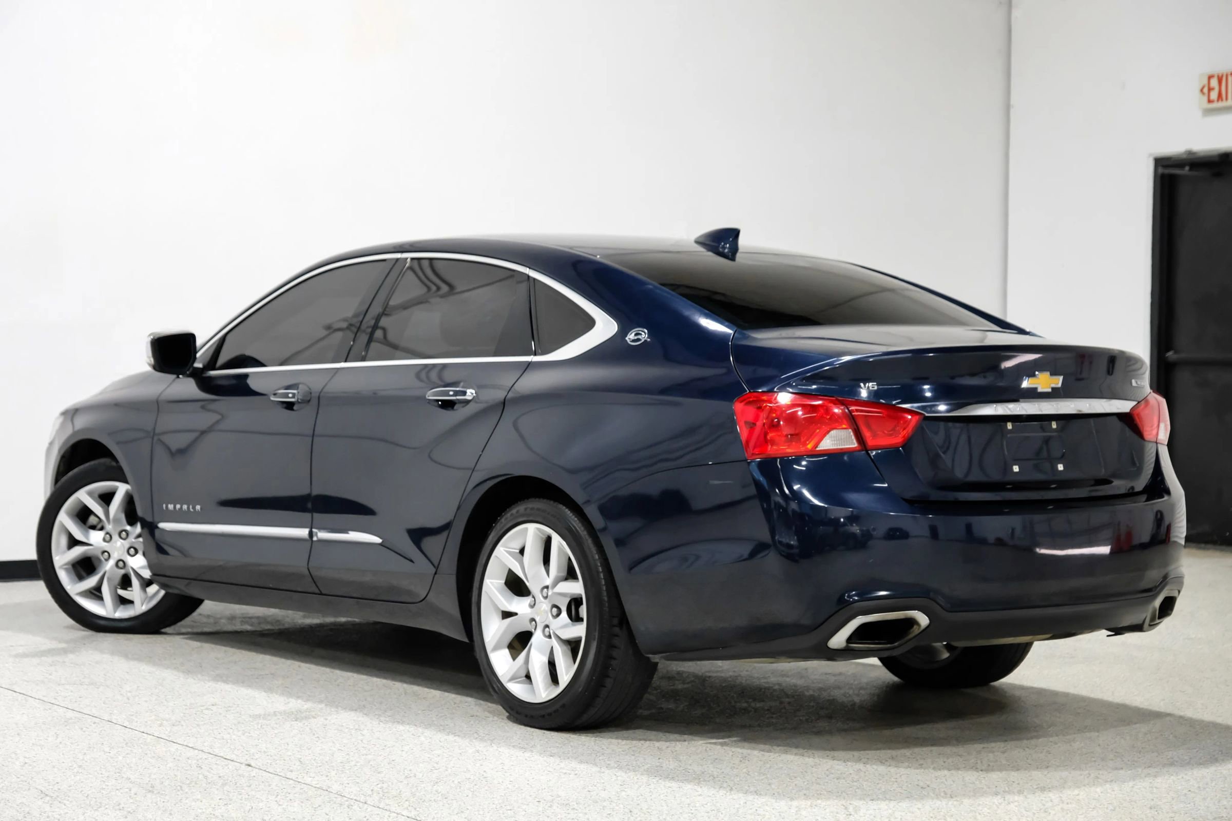 Used 2019 Chevrolet Impala Premier FWD image 8