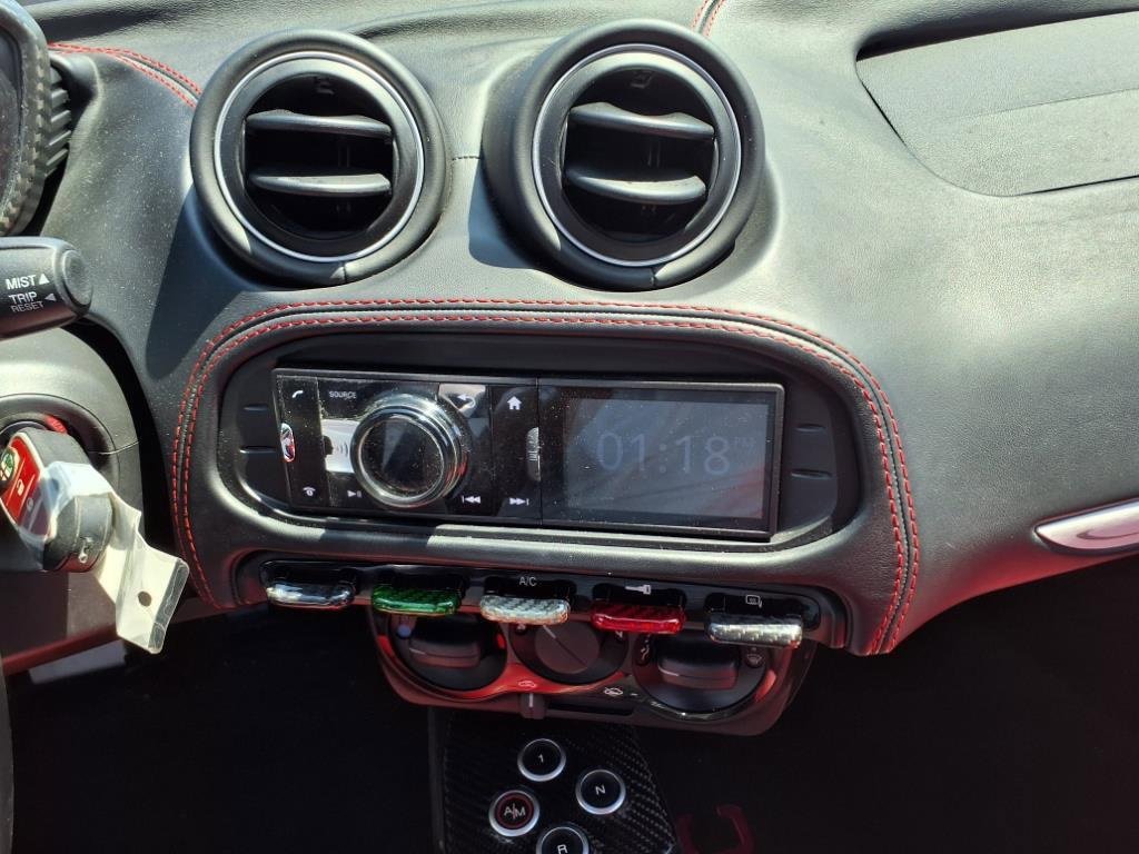 Used 2015 Alfa Romeo 4C Coupe w/ Leather Interior Group image 15