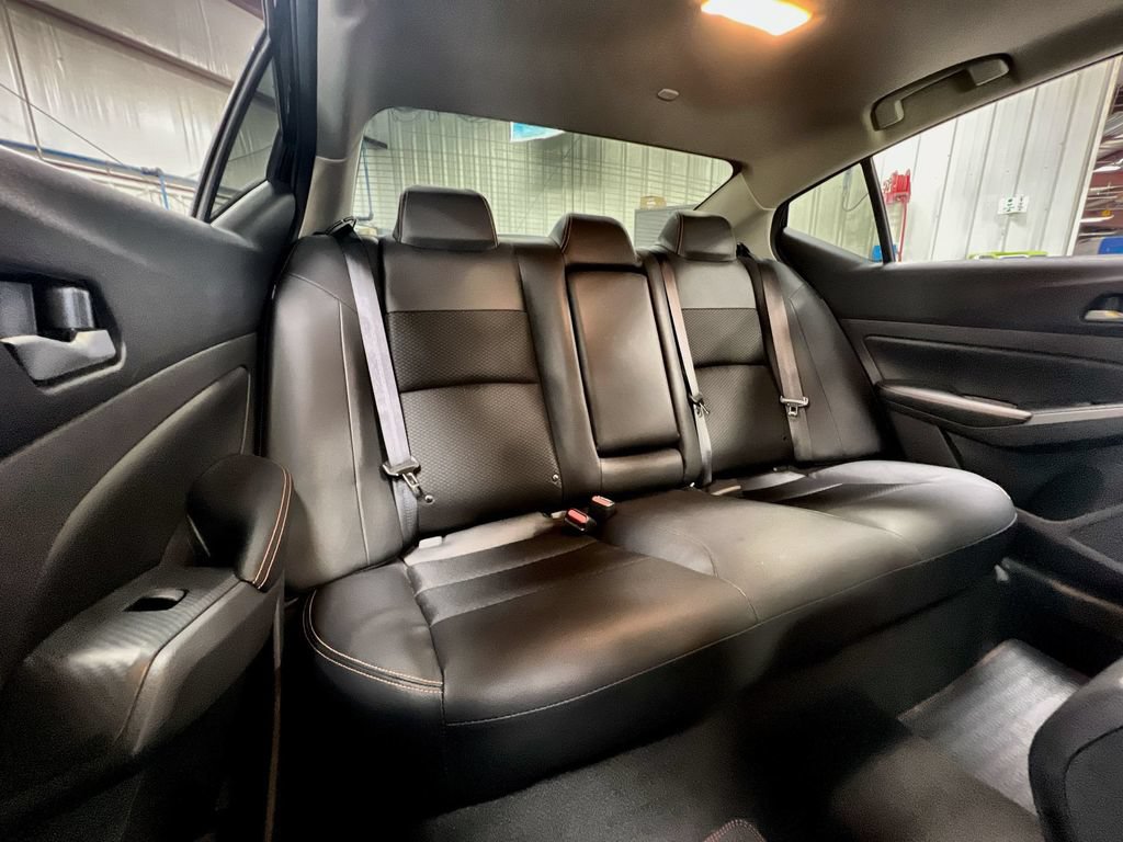 Used 2022 Nissan Altima 2.0 SR FWD image 23