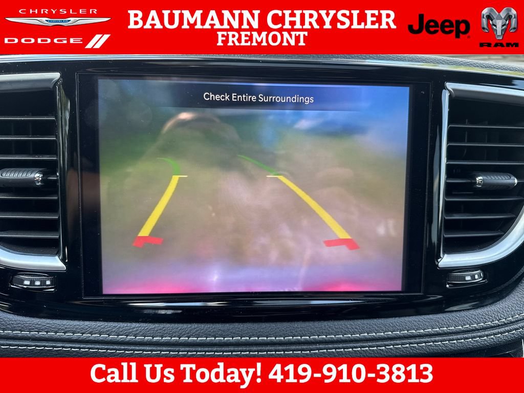Used 2025 Chrysler Pacifica Limited FWD image 20