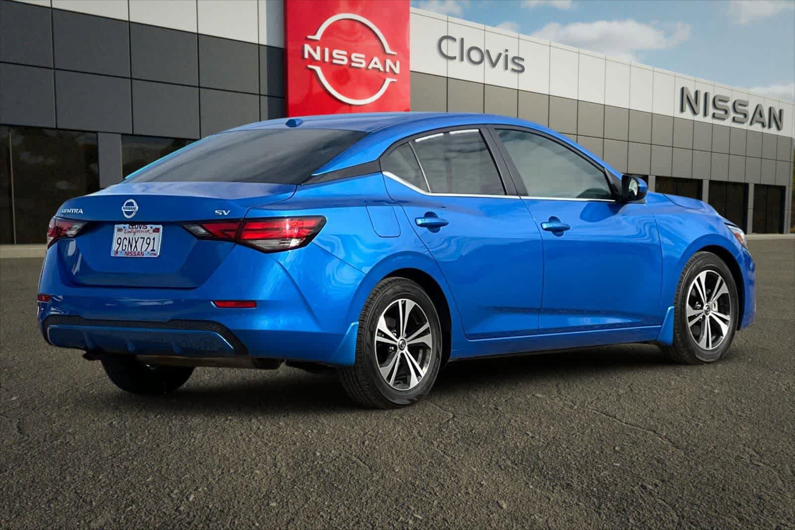 Used 2023 Nissan Sentra SV FWD image 3