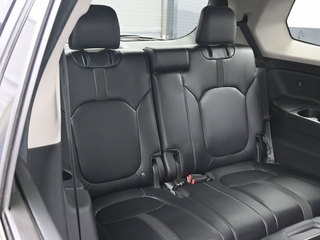 Used 2025 Honda Pilot EX-L image 34