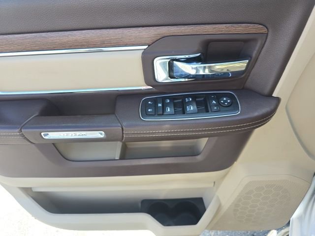 Used 2018 RAM 3500 Laramie AWD/4WD image 9