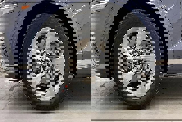 New 2026 Genesis GV70 2.5T AWD/4WD image 14