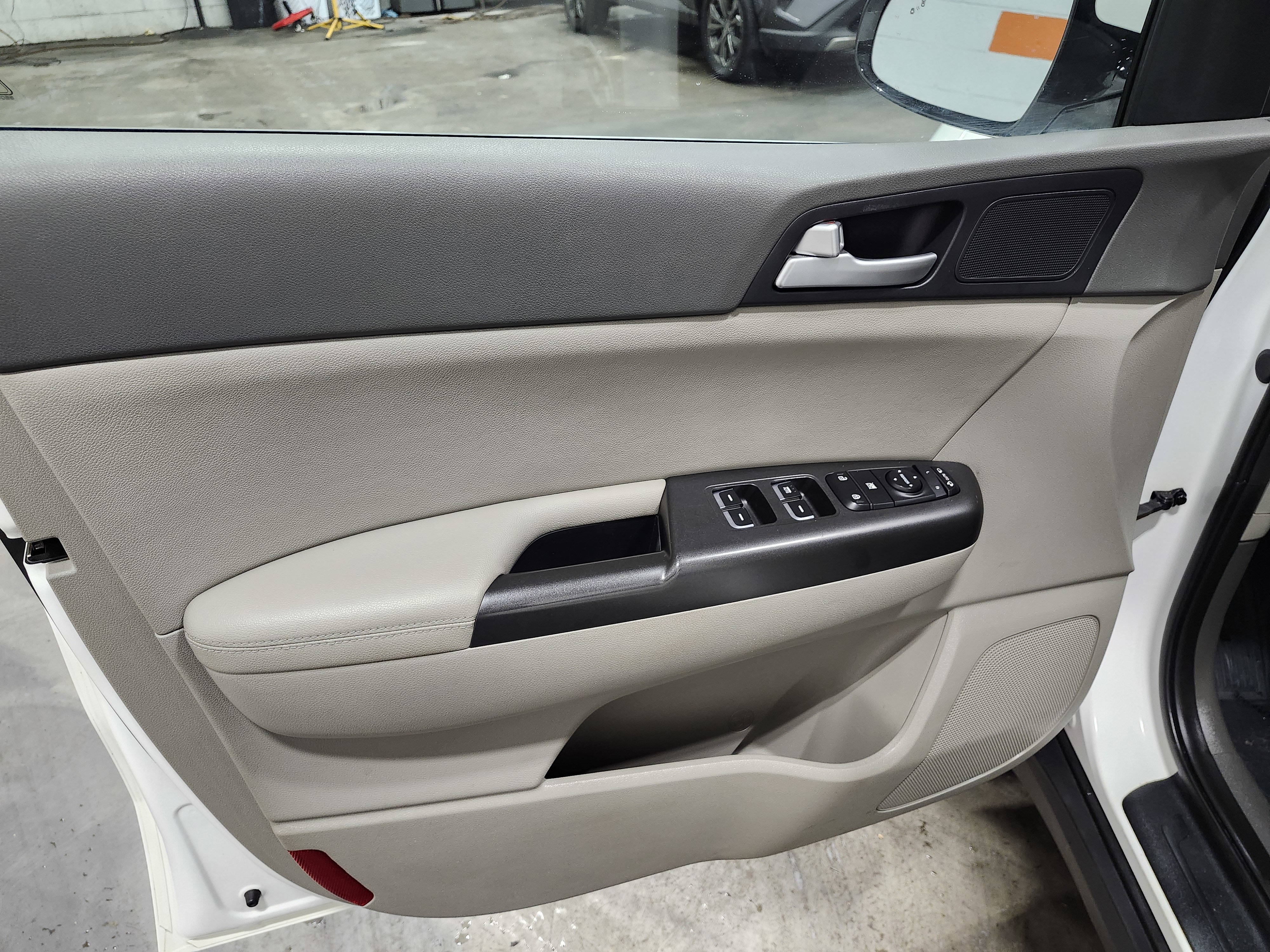 Used 2017 Kia Sportage EX w/ EX Premium Package image 28