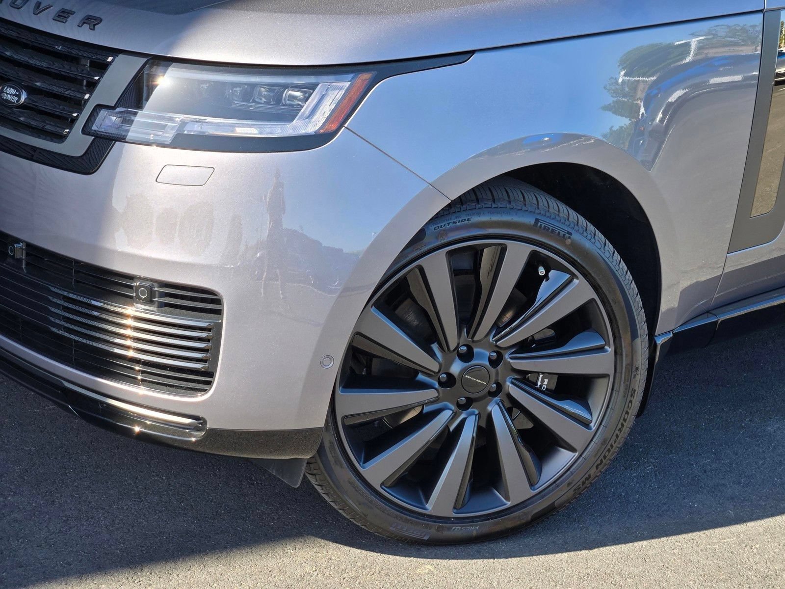 New 2026 Land Rover Range Rover SV AWD/4WD image 7