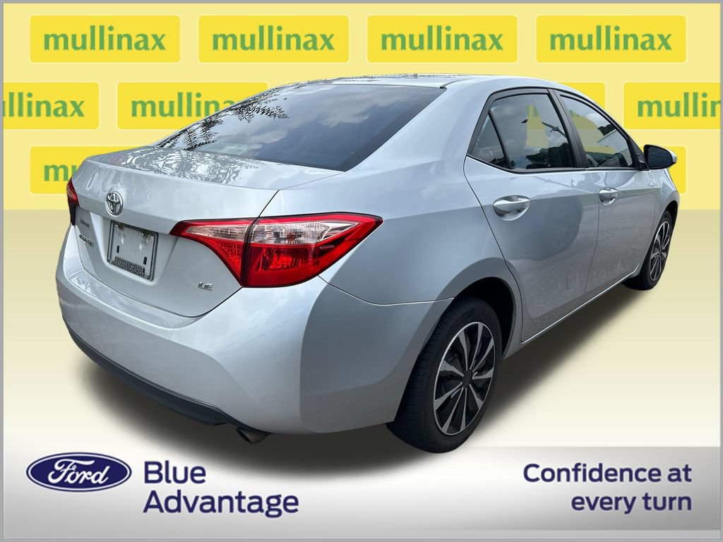 Used 2017 Toyota Corolla LE FWD image 2