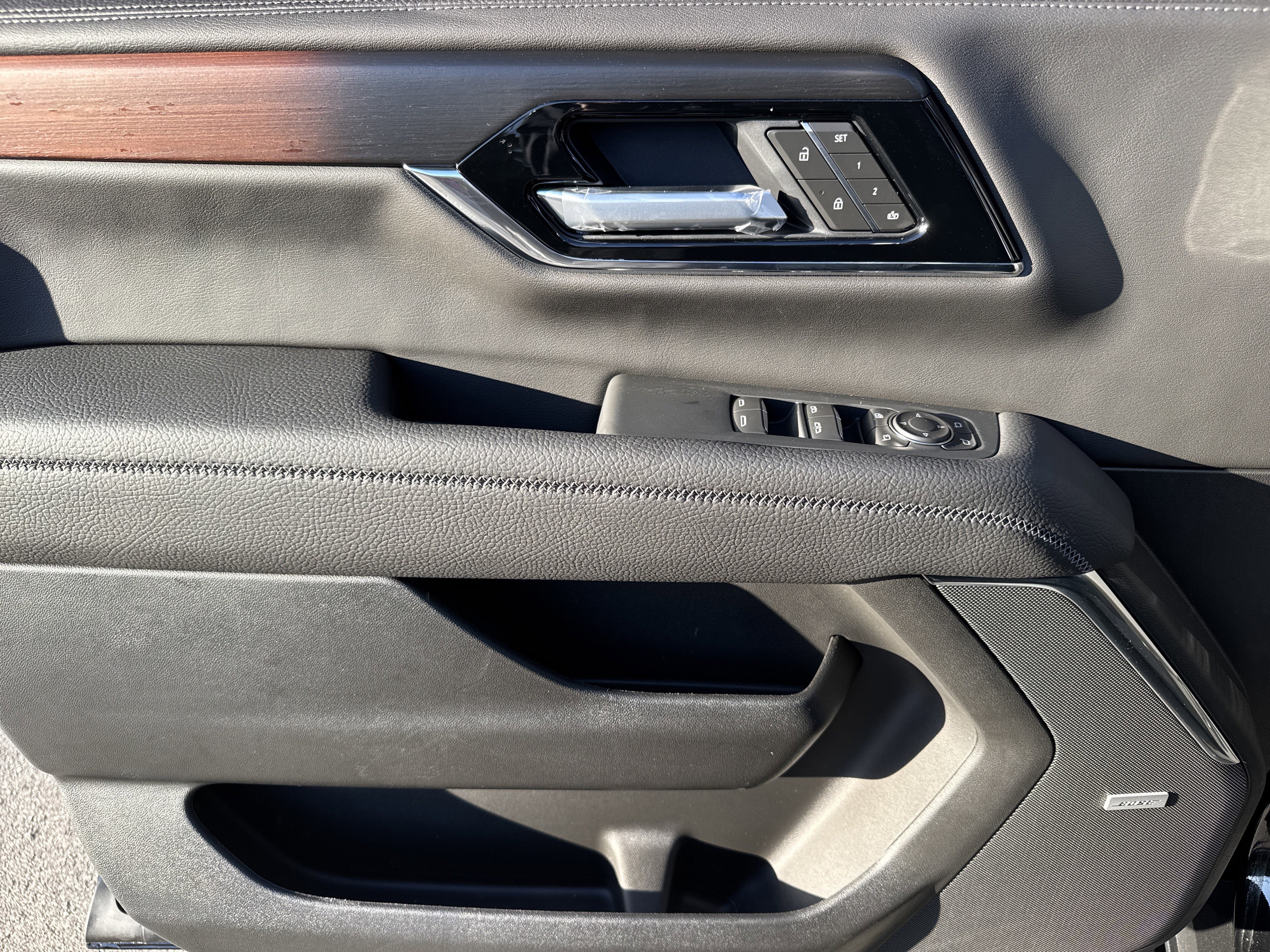 New 2026 GMC Yukon Denali w/ Sun & Power Step Package image 14
