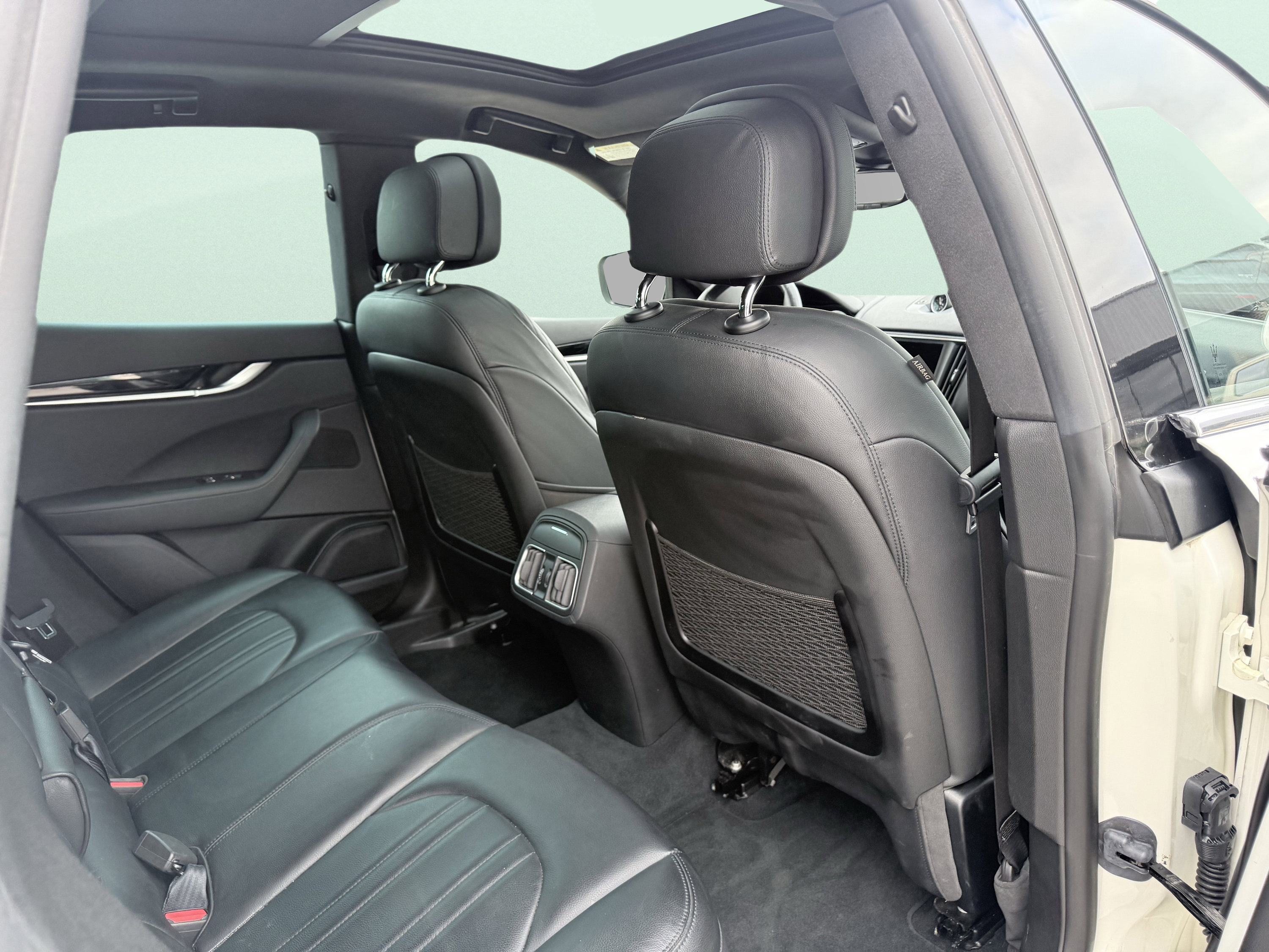 Used 2023 Maserati Levante Modena AWD/4WD image 41