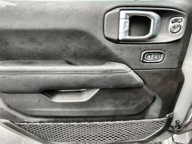 Used 2022 Jeep Wrangler Unlimited Rubicon w/ Cold Weather Group image 22