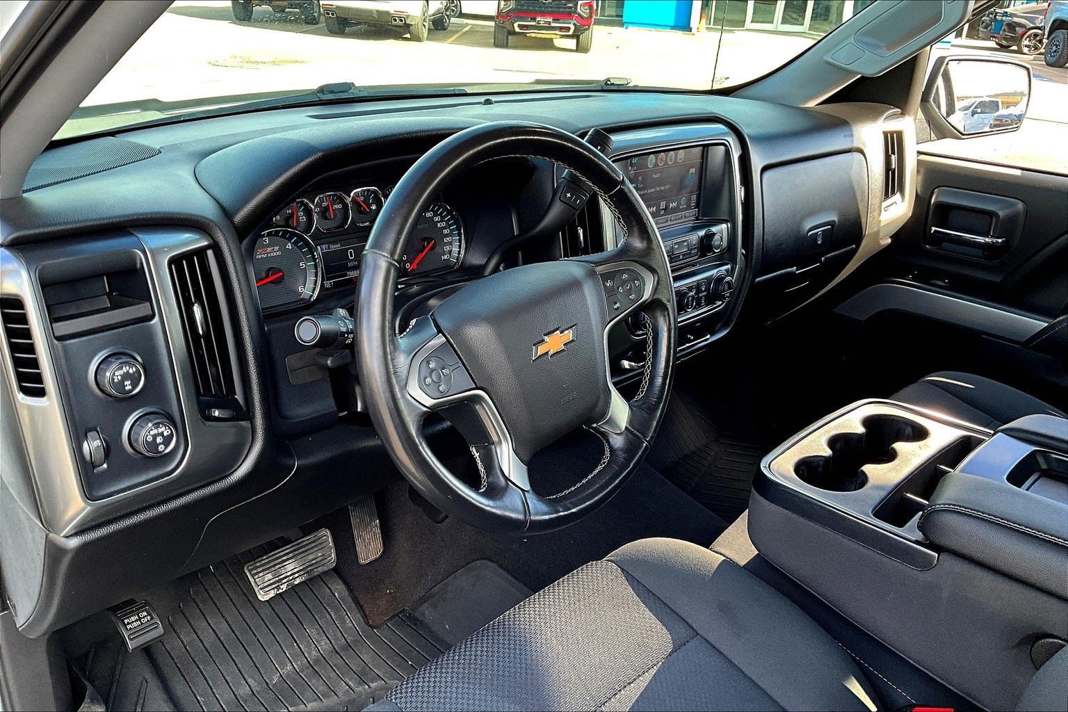 Used 2018 Chevrolet Silverado 1500 LT w/ Texas Edition image 11