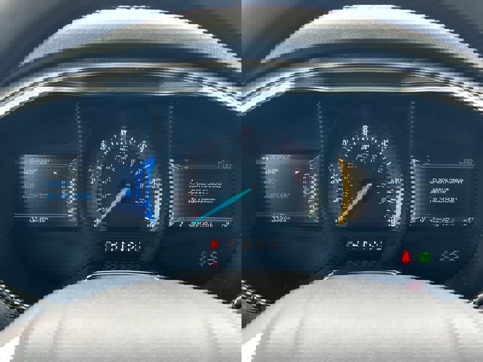 Used 2017 Ford Fusion Energi SE FWD image 25