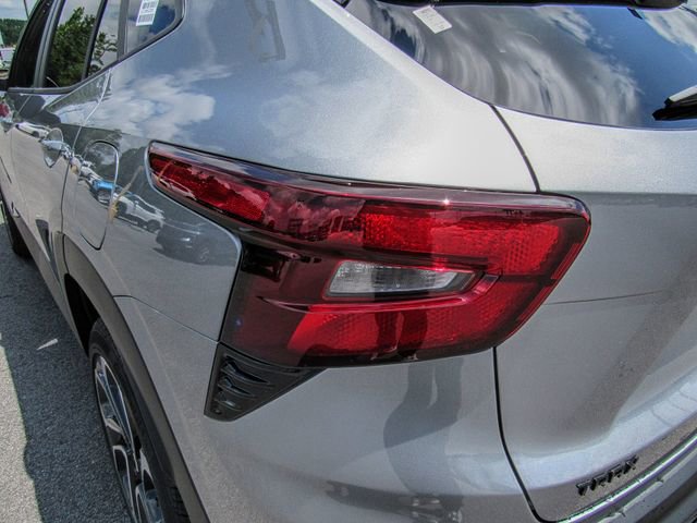 New 2025 Chevrolet Trax RS w/ Driver Confidence Package image 6