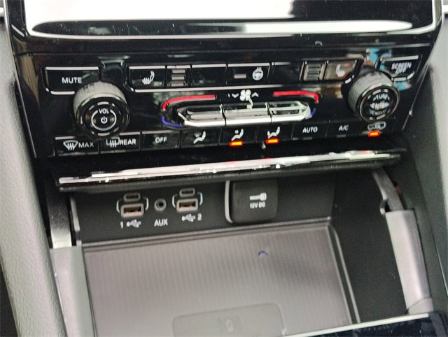 New 2025 Jeep Grand Cherokee Altitude w/ Trailer Tow Package image 24