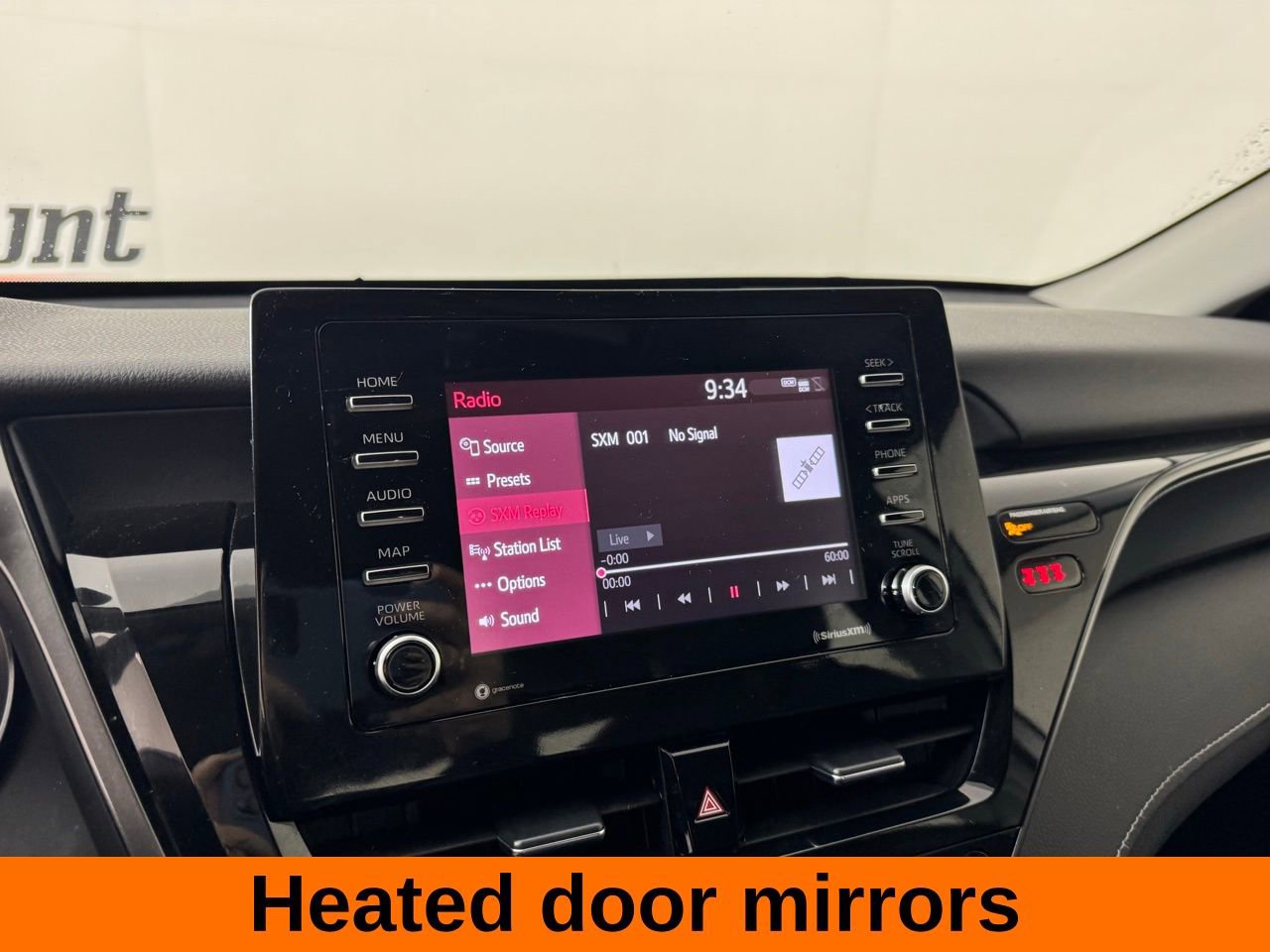 Used 2023 Toyota Camry SE image 17