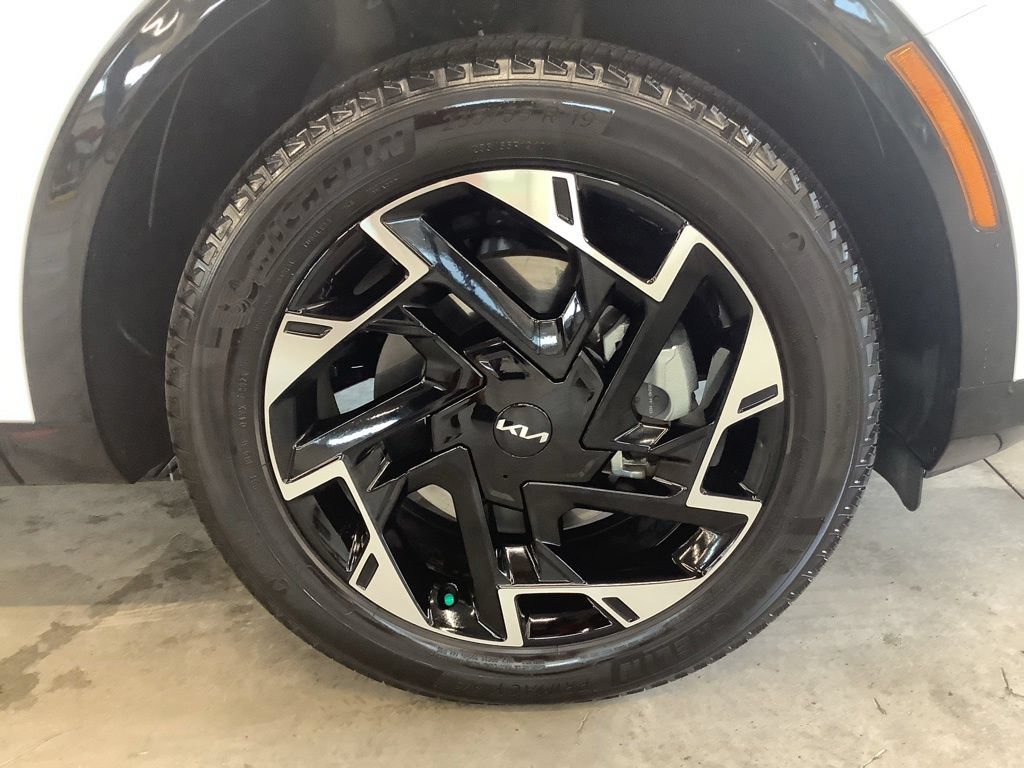 Certified 2024 Kia Sportage SX AWD/4WD image 31